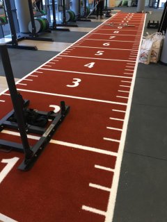 Sprint Track; Heavy No Limit, tl. 13 mm, RED CLAY, 1 m2