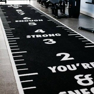 Sprint Track; Heavy No Limit, tl. 13 mm, RED CLAY, 1 m2