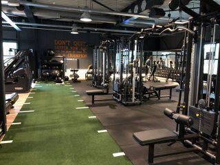 Sprint Track; Heavy Start & Finish, značky po 1bm, tl. 13 mm, červená, 1 m²